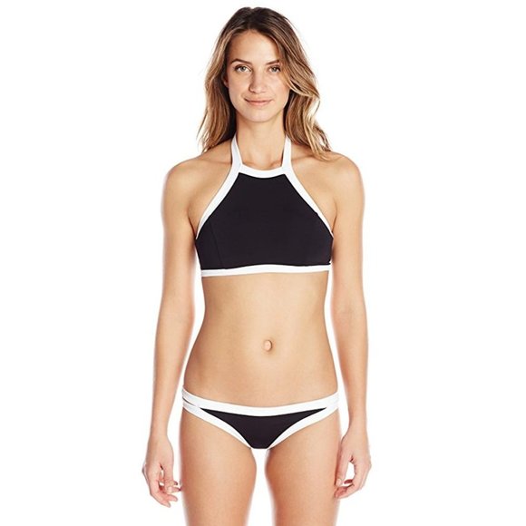 Black & White Color Block High Neck Bikini 👙 - Picture 6 of 8